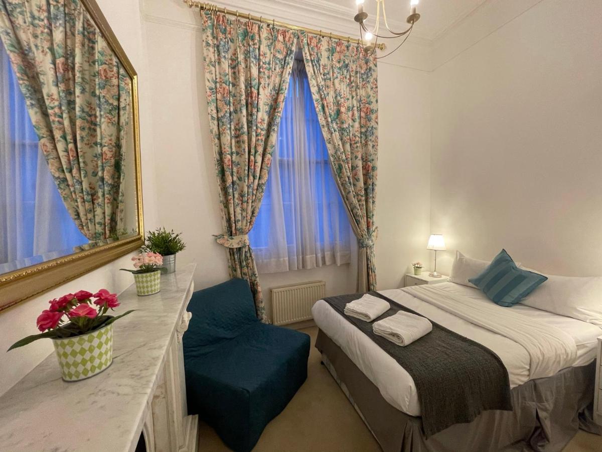 Hyde Park Serviced * London