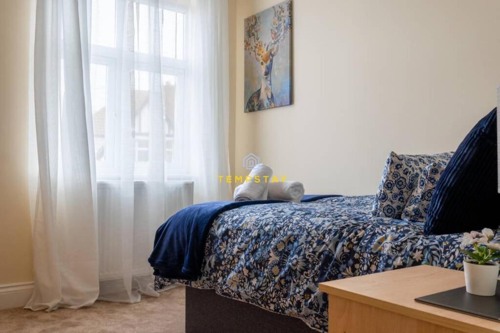 5 Bed/4 Bath At Wembley Stadium & Free Parking Casa de férias Londres