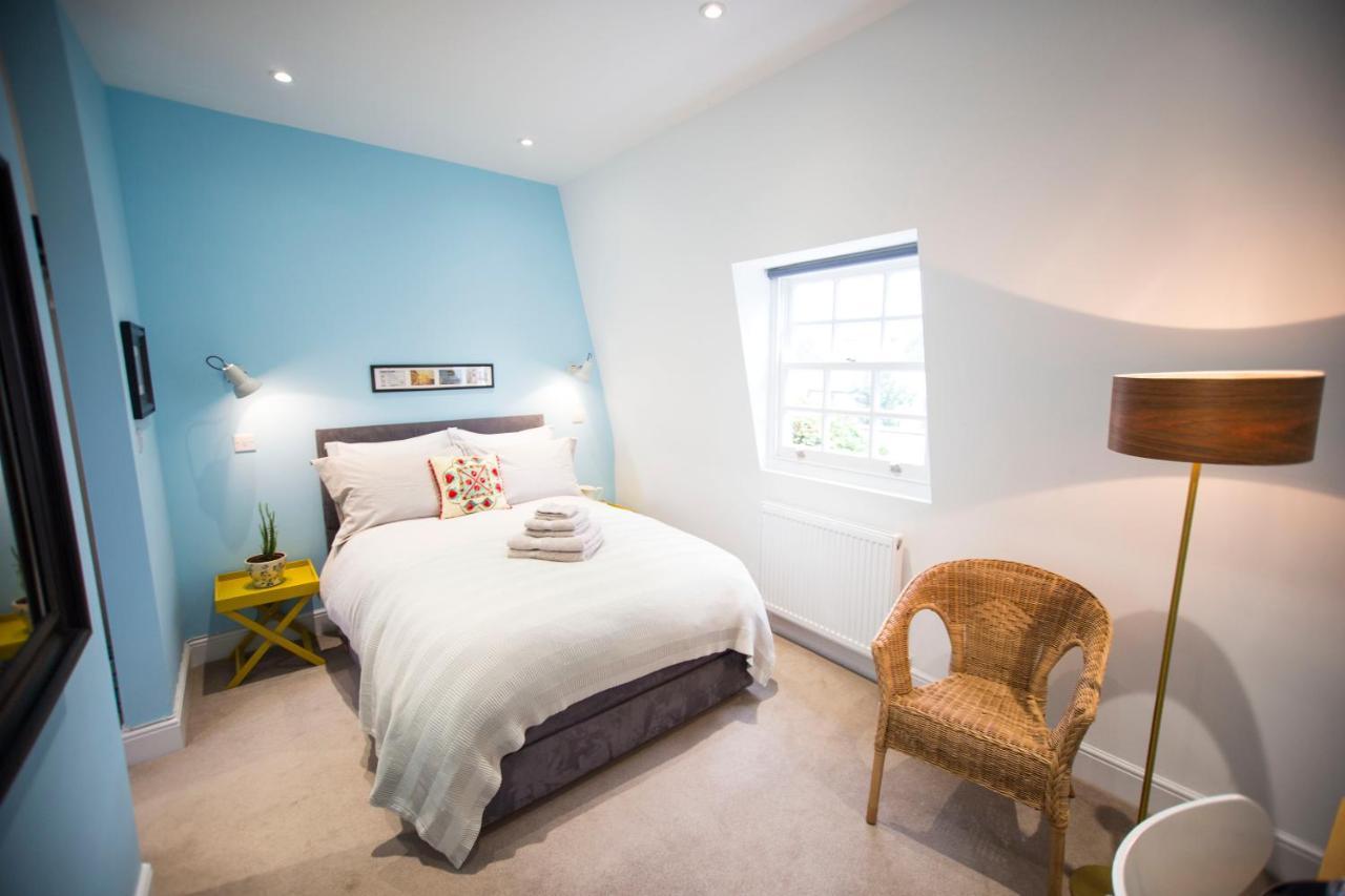 Luxury Bed Just Off The Canal Gasthof London