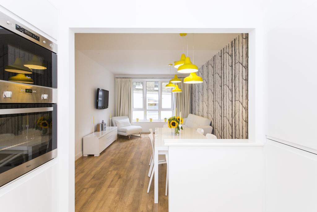 Dream House - City Apartment London
