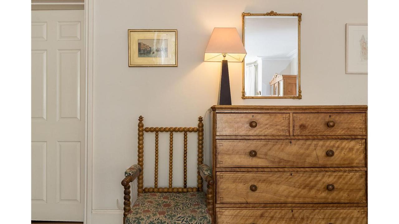 Joivy Elegant 2 Bed Near Hampstead And Camden, Sleeps 4 Apartment London