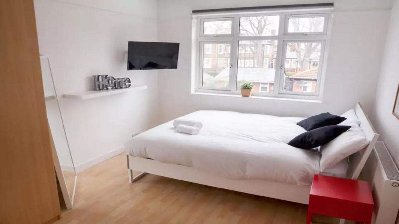 Tooting Bec At Lingwell By Dc Guest house London