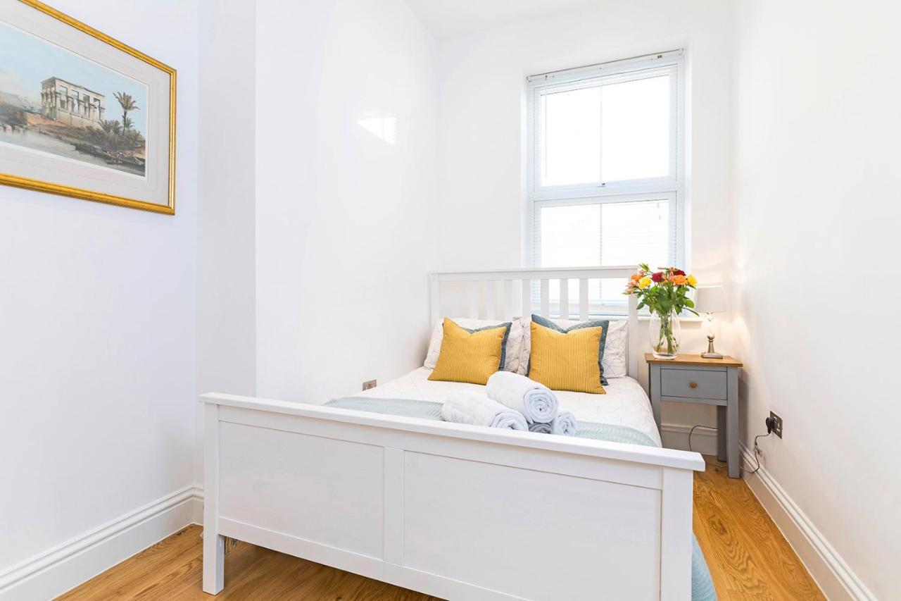 Stylish 2 Bed Apartment-zone 2 - 10 Minutes To The Heart Of London- Sleeps Up 8 Apartamento Londres