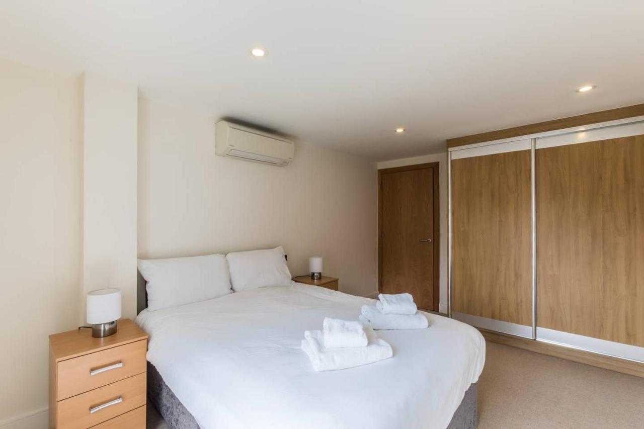 Bright And Modern 3 Bed Hyde Park Apartment *