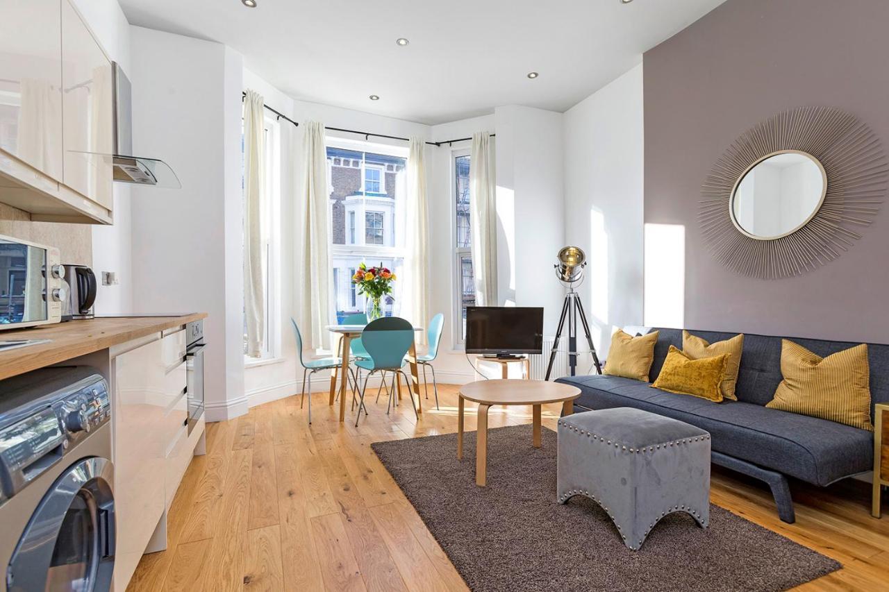 Stylish 2 Bed Apartment-zone 2 - 10 Minutes To The Heart Of London- Sleeps Up 8 Apartamento Londres