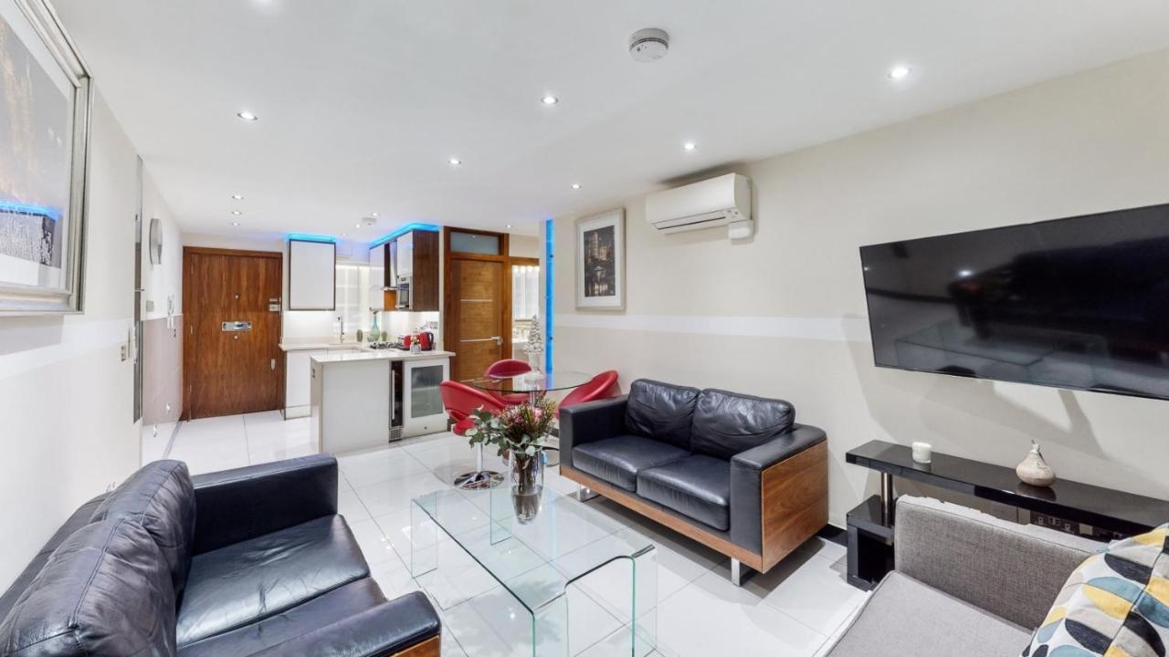 Bryanston * London