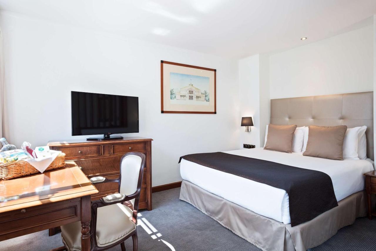 Aparthotel Melia White House 4*