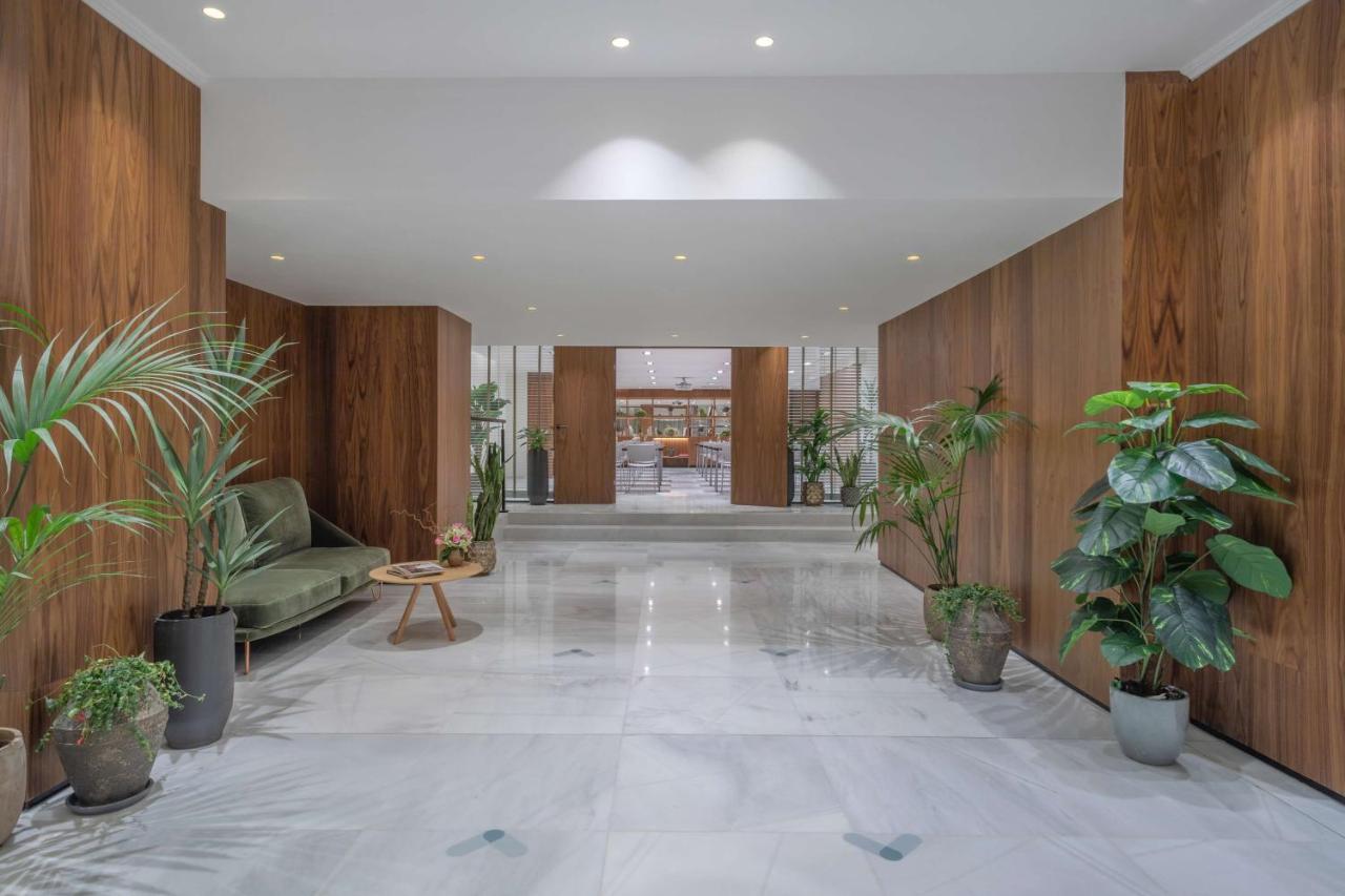 Melia White House
