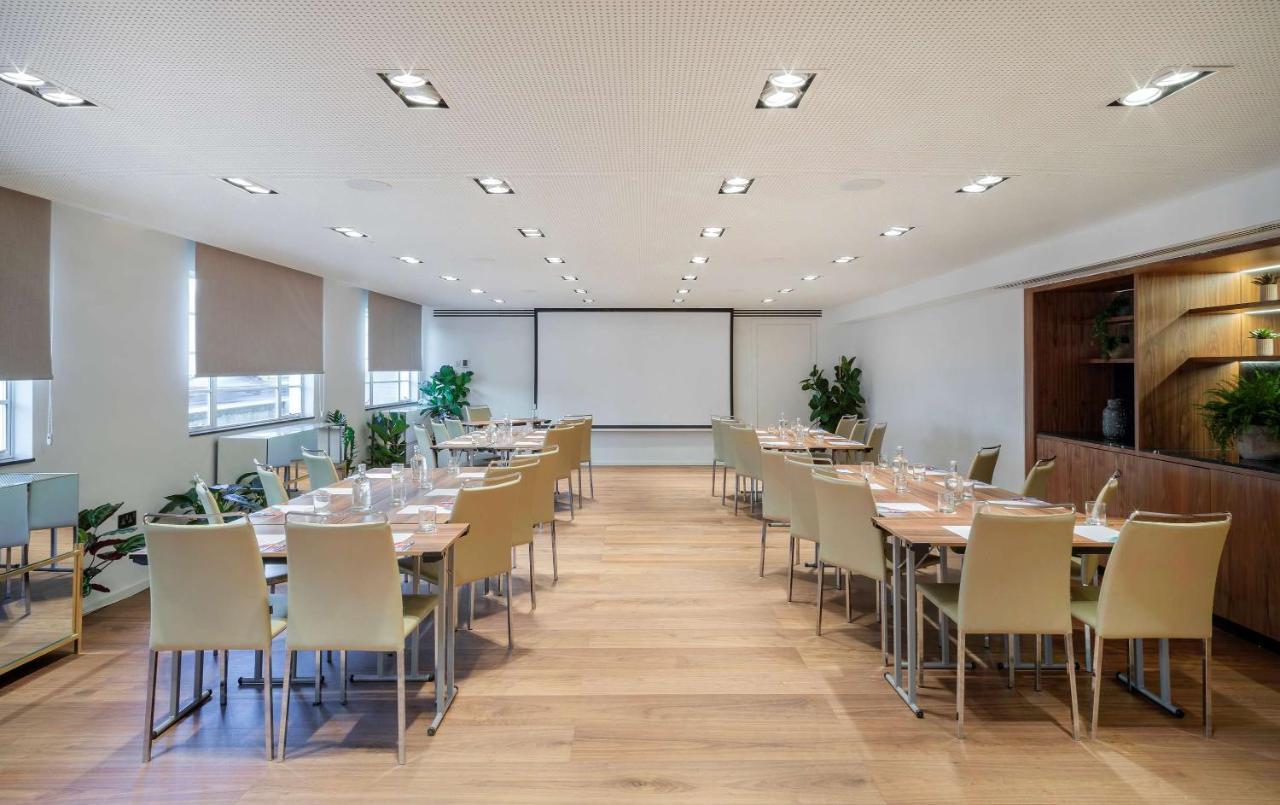 Aparthotel Melia White House 4*