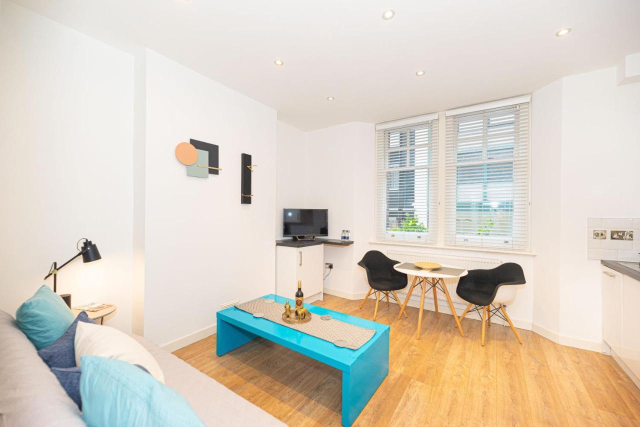 - Great Location Apartment London