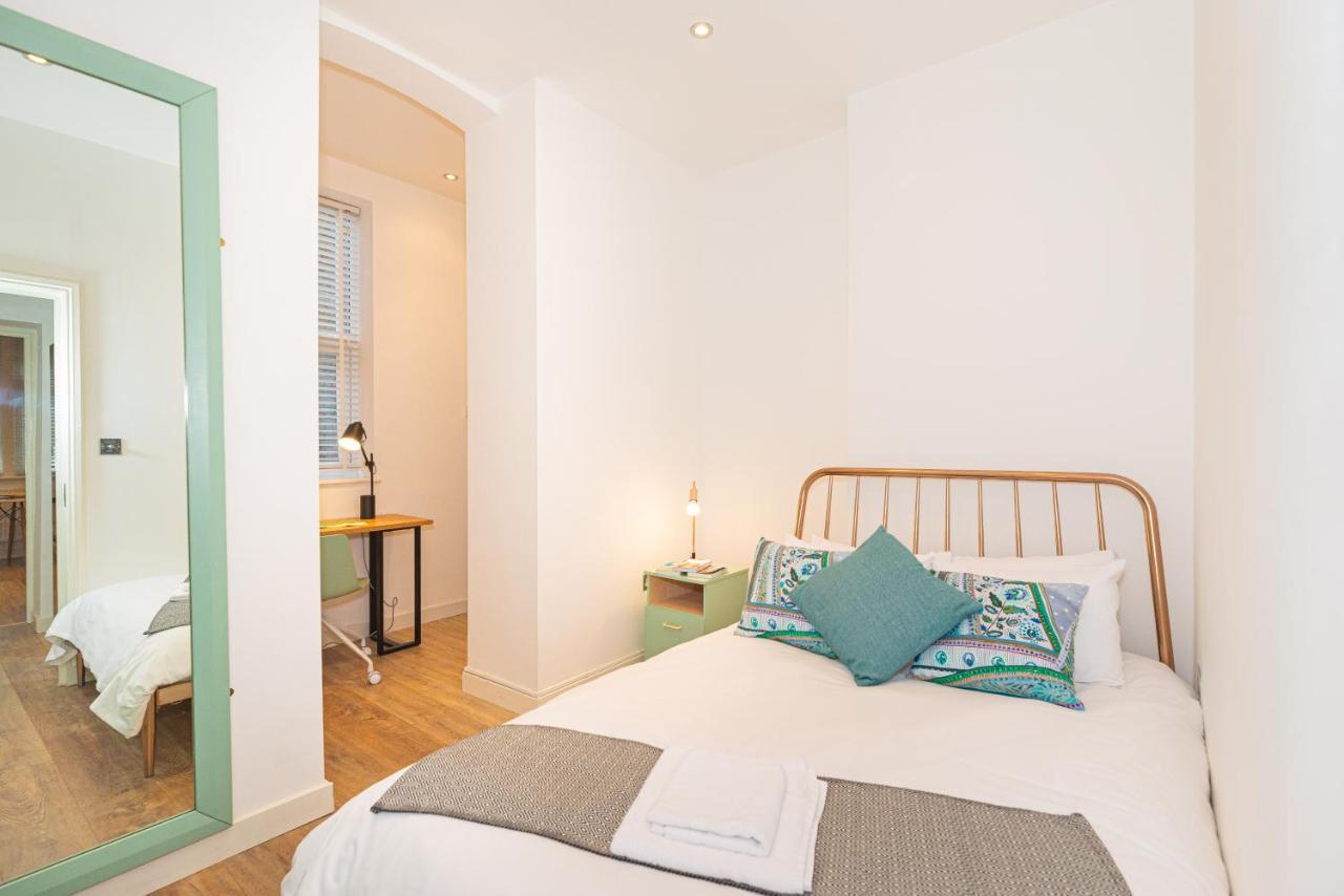 Apartment - Great Location