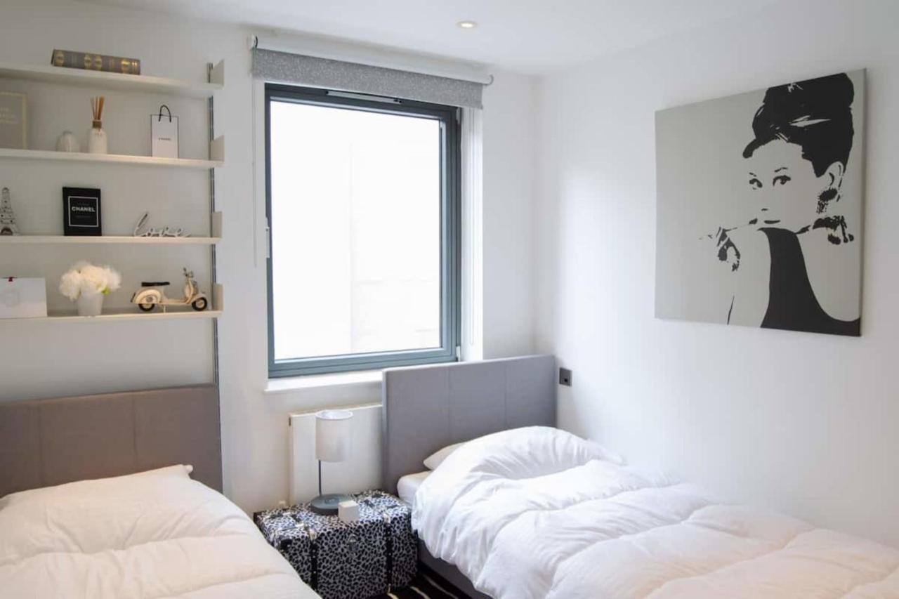 Modern 2 Bedroom With Balcony Near Oxford Street London