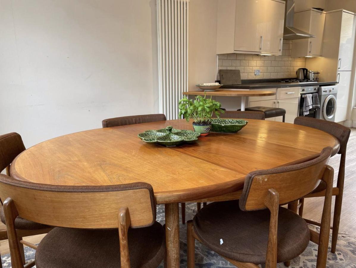 Charming Camden Split Level Apartment