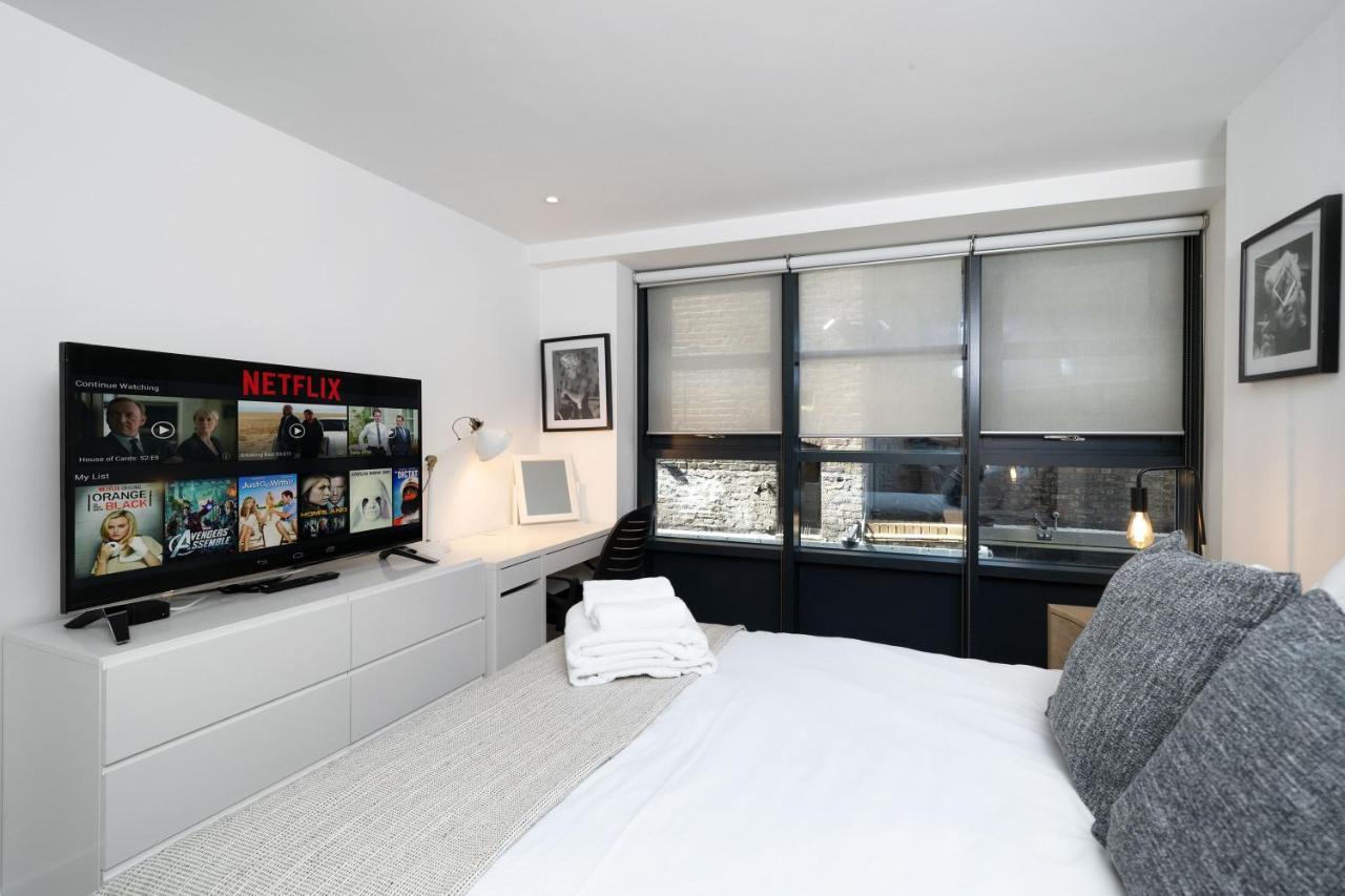 Duplex 2 Bedr, 3 Beds, 2,5 Bath Trafalgar Square Apartment London