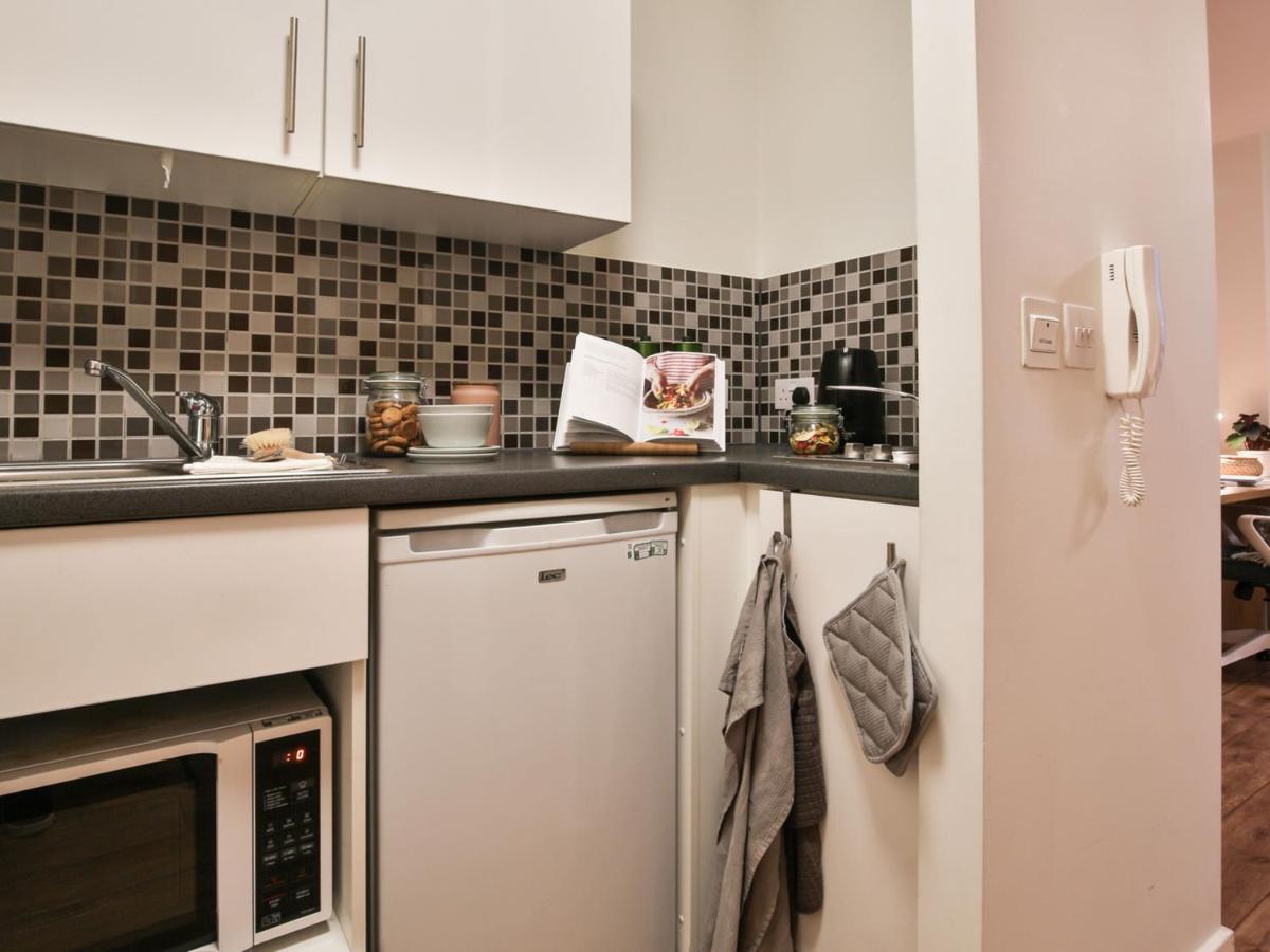Apartment Sterling Court In Wembley London