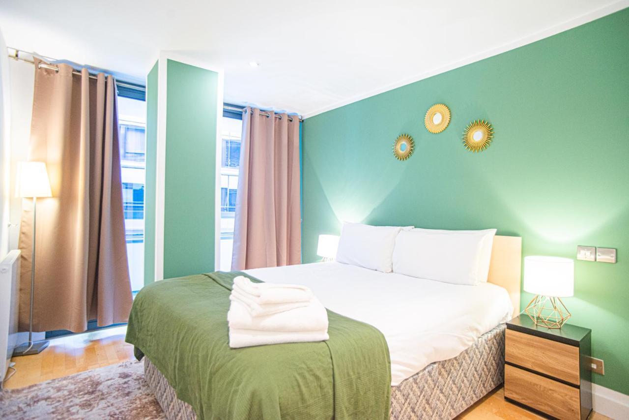 Mysquare One Bed Serviced In Farringdon Apartment