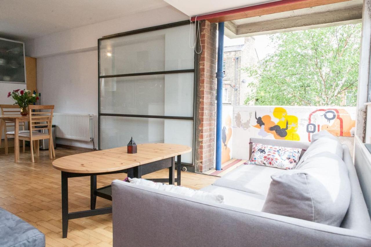 Pass The Keys Spacious Kennington Apartment, 4 Mins From Station Apartment
