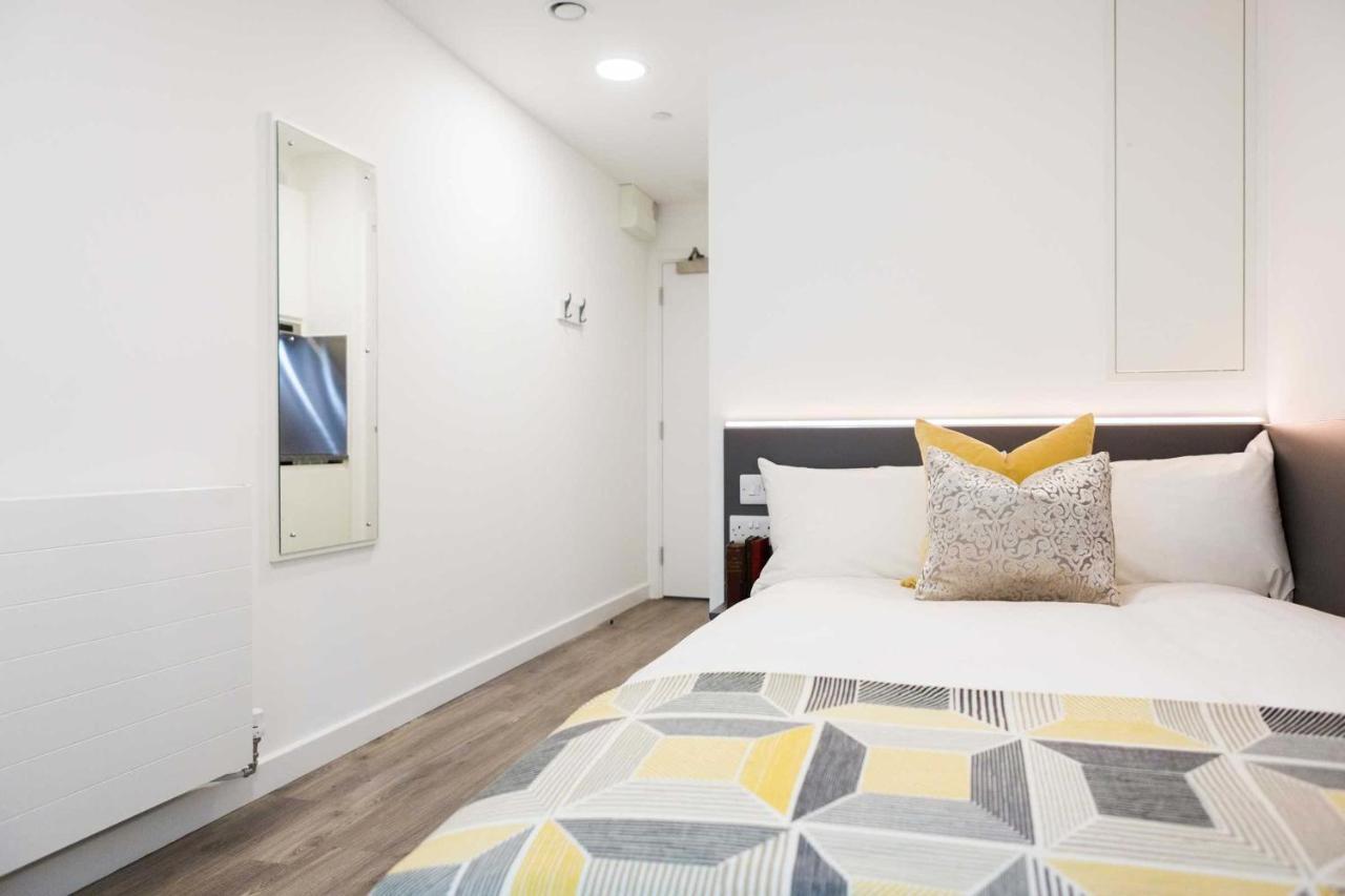 Apartment Chic At Chapter Highbury Ii In *