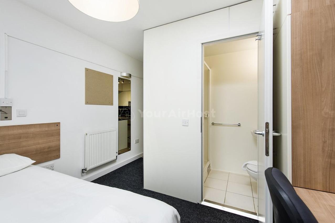 Spacious At Axo Camden In *