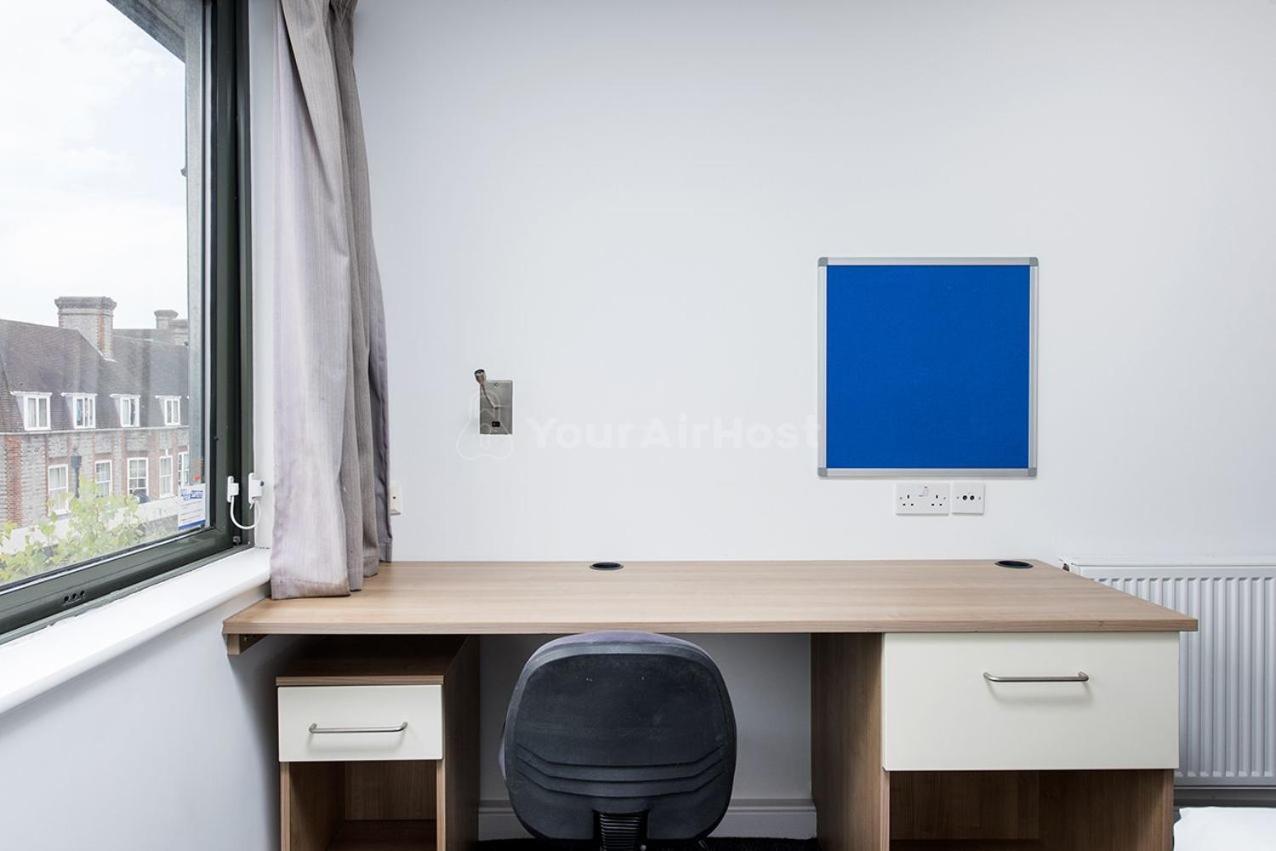 Apartment Spacious At Axo Camden In London