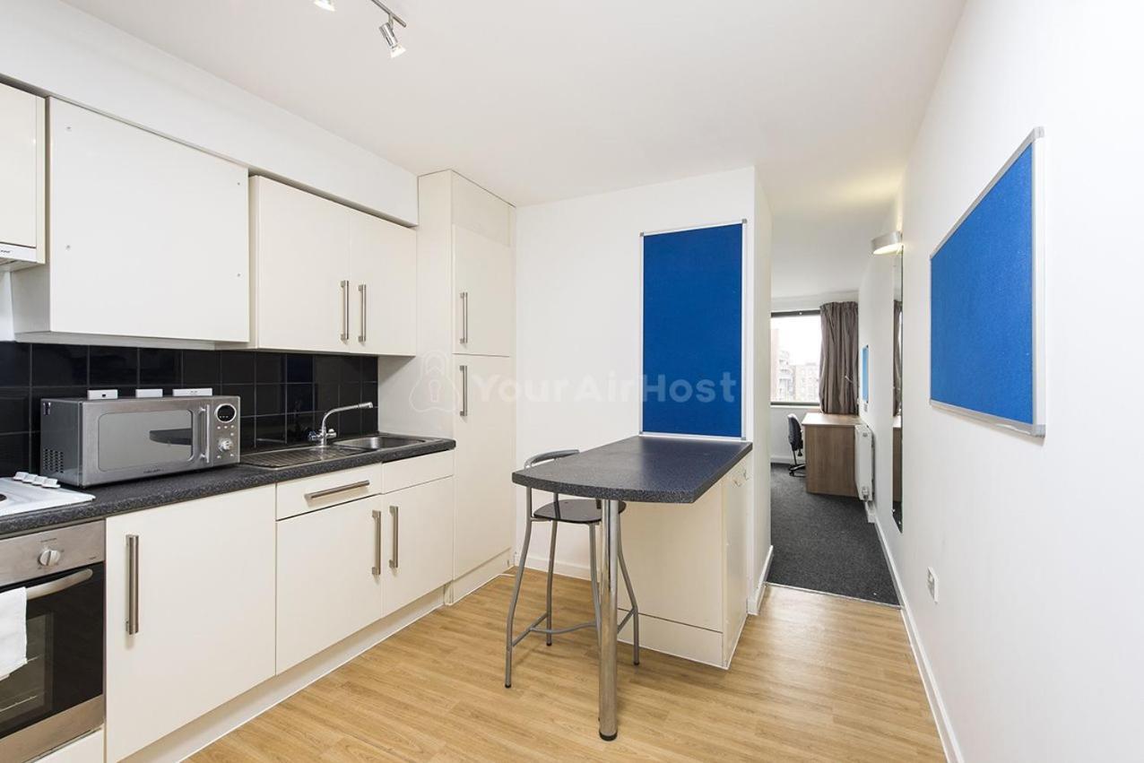 Apartment Spacious At Axo Camden In London