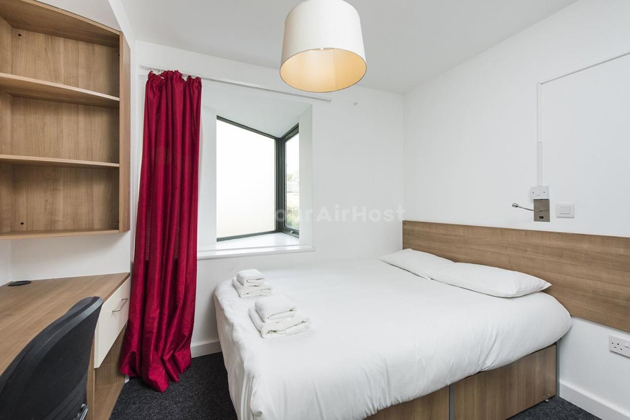 Apartment Spacious At Axo Camden In London