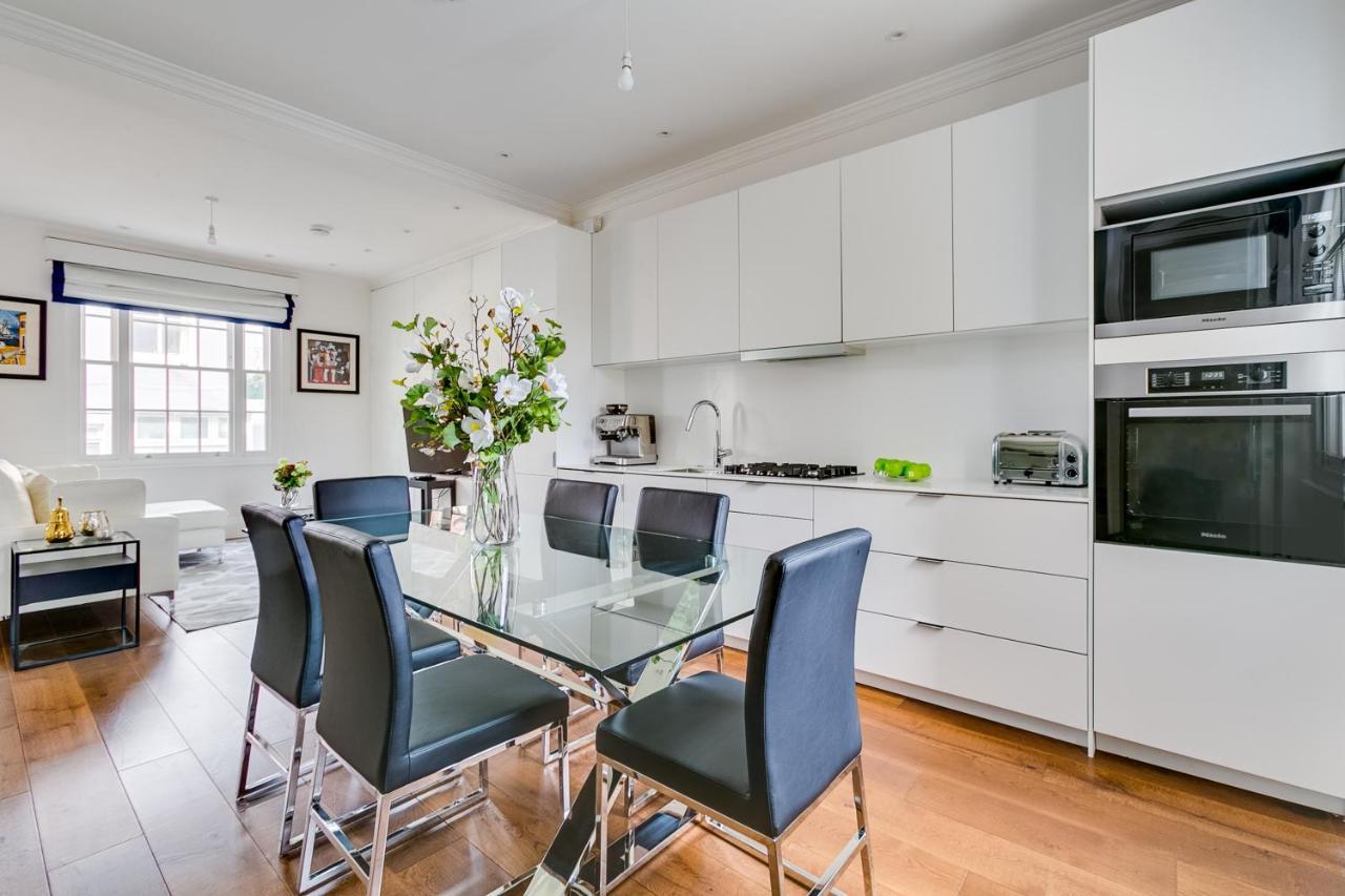 Apartment Superb 3 Bed/bath Luxury + Ibiza Roof Terrace *
