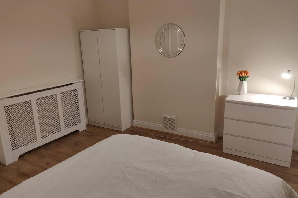 Battersea 3-bedroom With Patio Garden