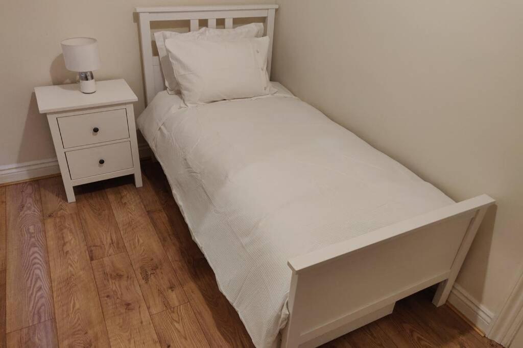 Apartment Battersea 3-bedroom With Patio Garden *