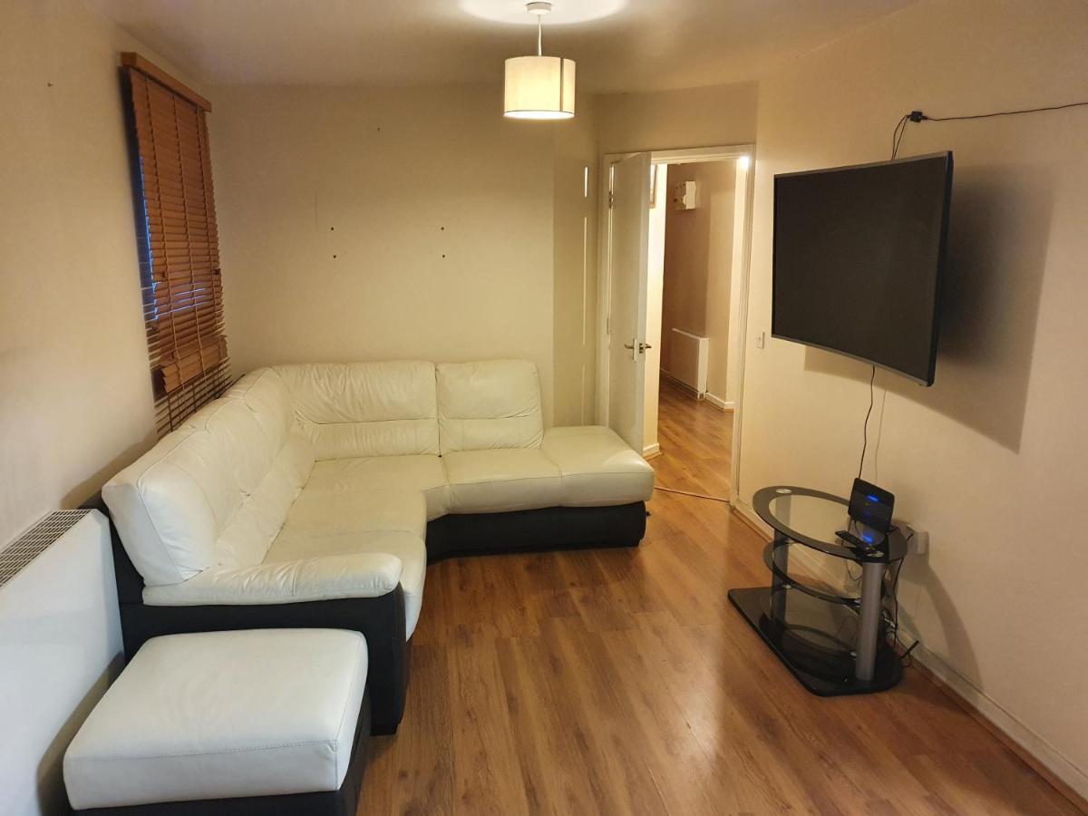 Olympus Apartment *