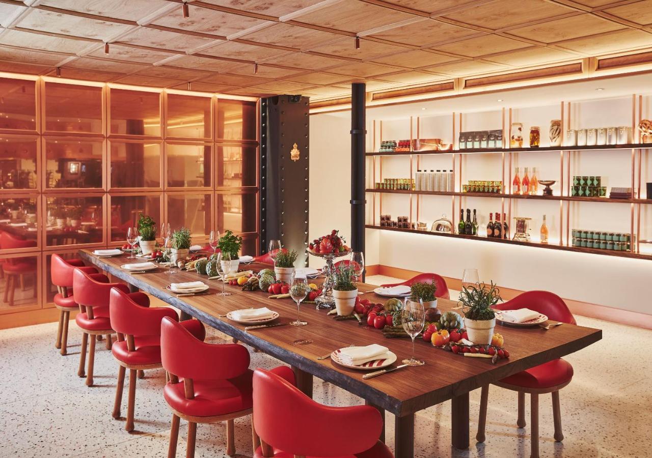 Claridge's, Maybourne Hotel