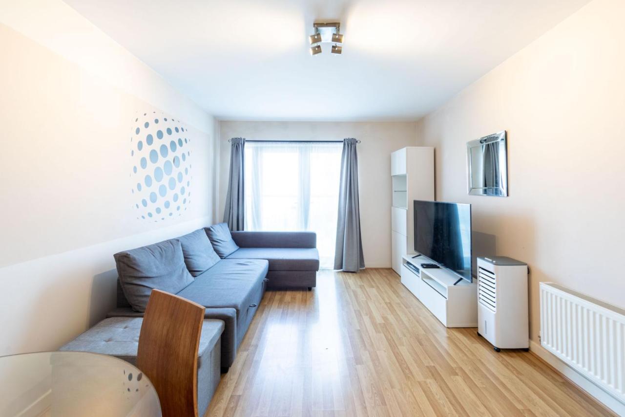 Pass The Keys Cosy 1bed Nearby Canary Wharf Apartment