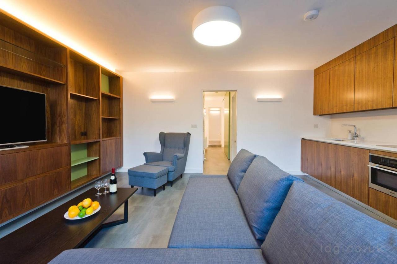 3Rd Floor 2Br Apartment In Soho
