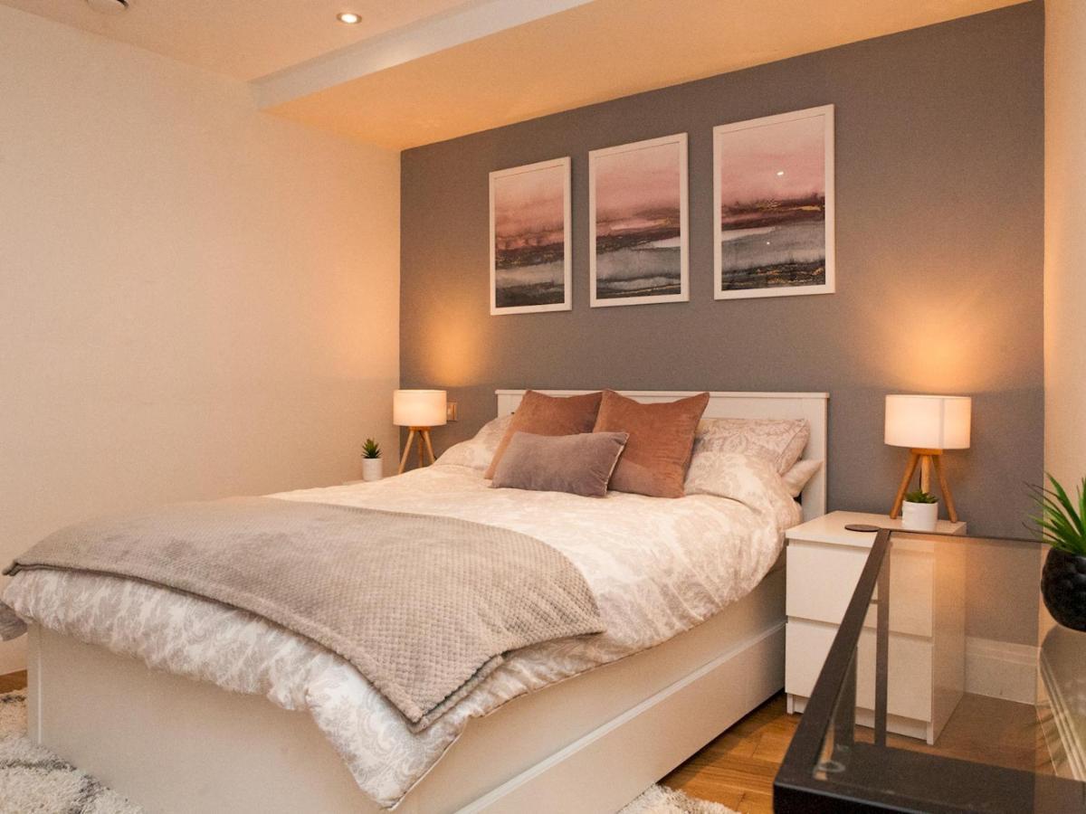 Pass The Keys Large And Modern Studio Flat In South East Apartment London