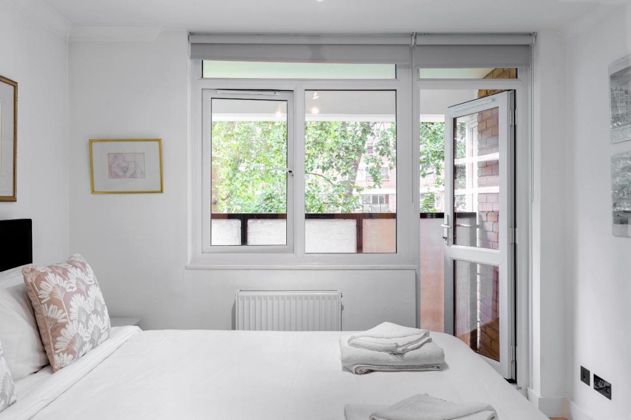 Spacious 3 Bedroom In Covent Garden Apartment *