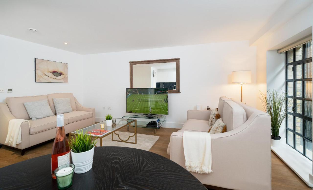 Duplex 2 Bedr, 3 Beds, 2,5 Bath Trafalgar Square London