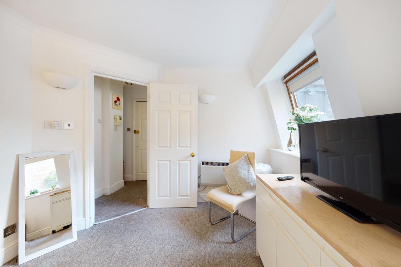 Park Lane Piccadilly Circus Apartment *