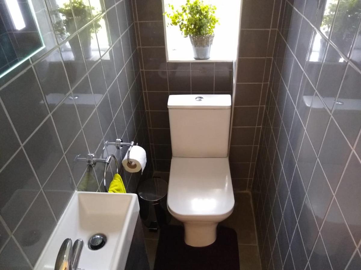 Casa de hóspedes Acton Roomz Londres