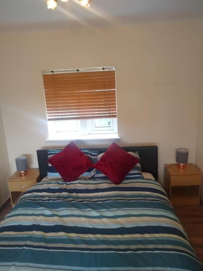 Casa de hóspedes Acton Roomz *