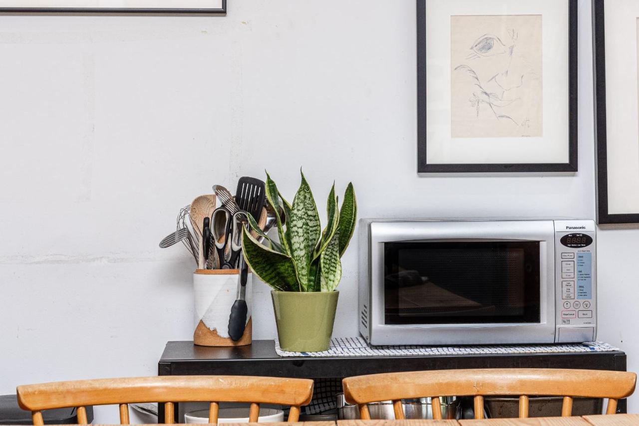 Apartment Pass The Keys - Trendy Flat With Private Terrace In East London
