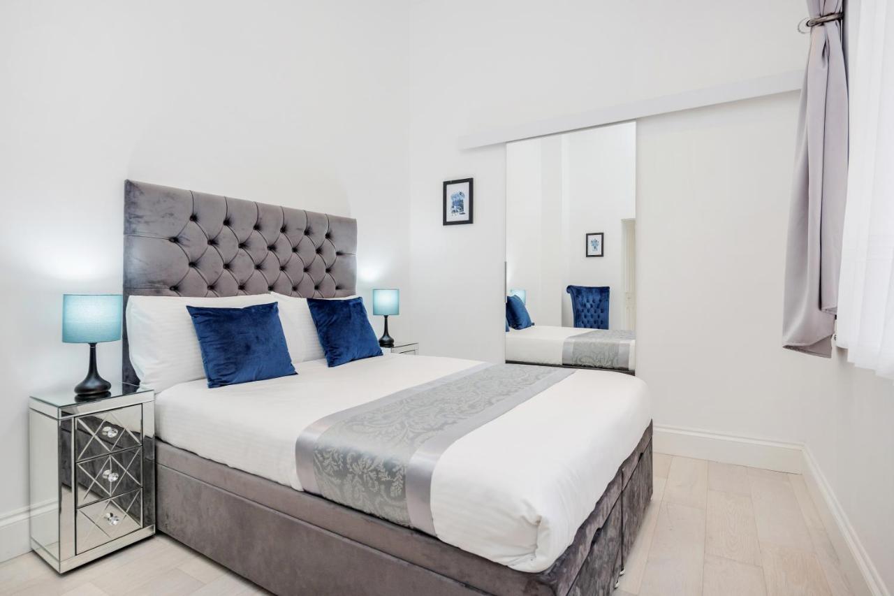 Oxford Street 2 Bed Apartment *