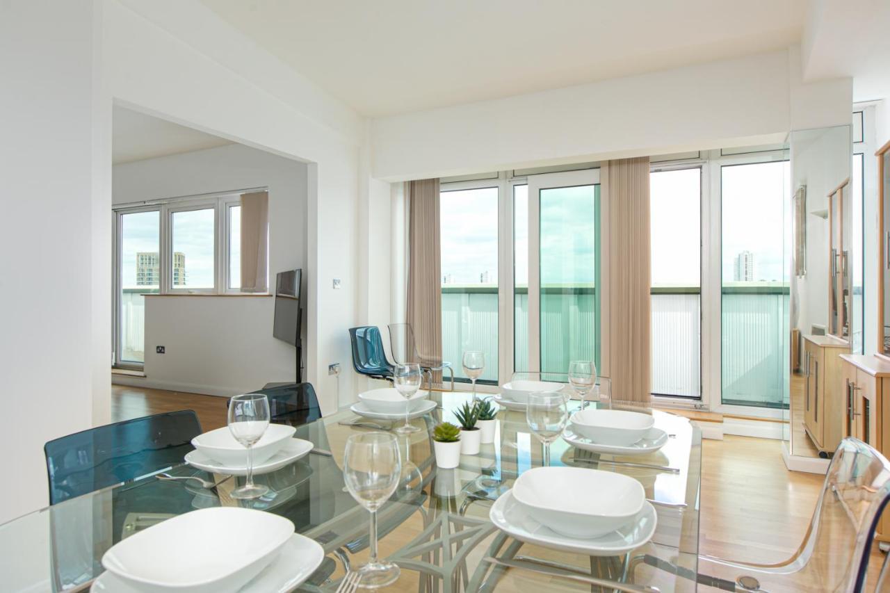 Skyvillion - 3bed Penthouse Near Airport, O2 Arena, Excel Centre With Parking Apartment *