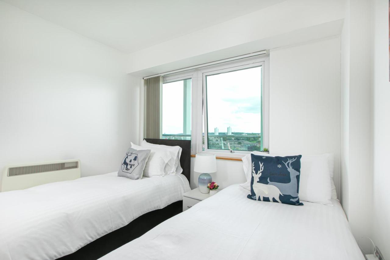 Apartment Skyvillion - 3bed Penthouse Near Airport, O2 Arena, Excel Centre With Parking