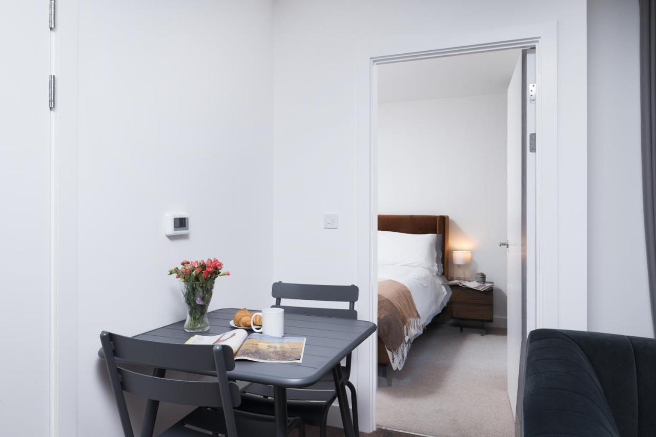 Modern And At Barking Wharf In Apartment