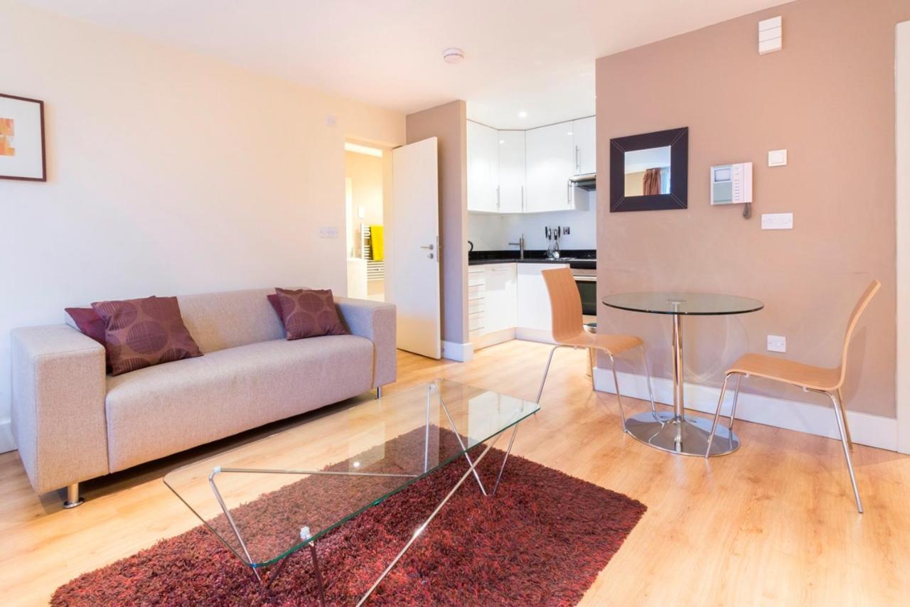 10 Eagle Court, Farringdon Apartment London