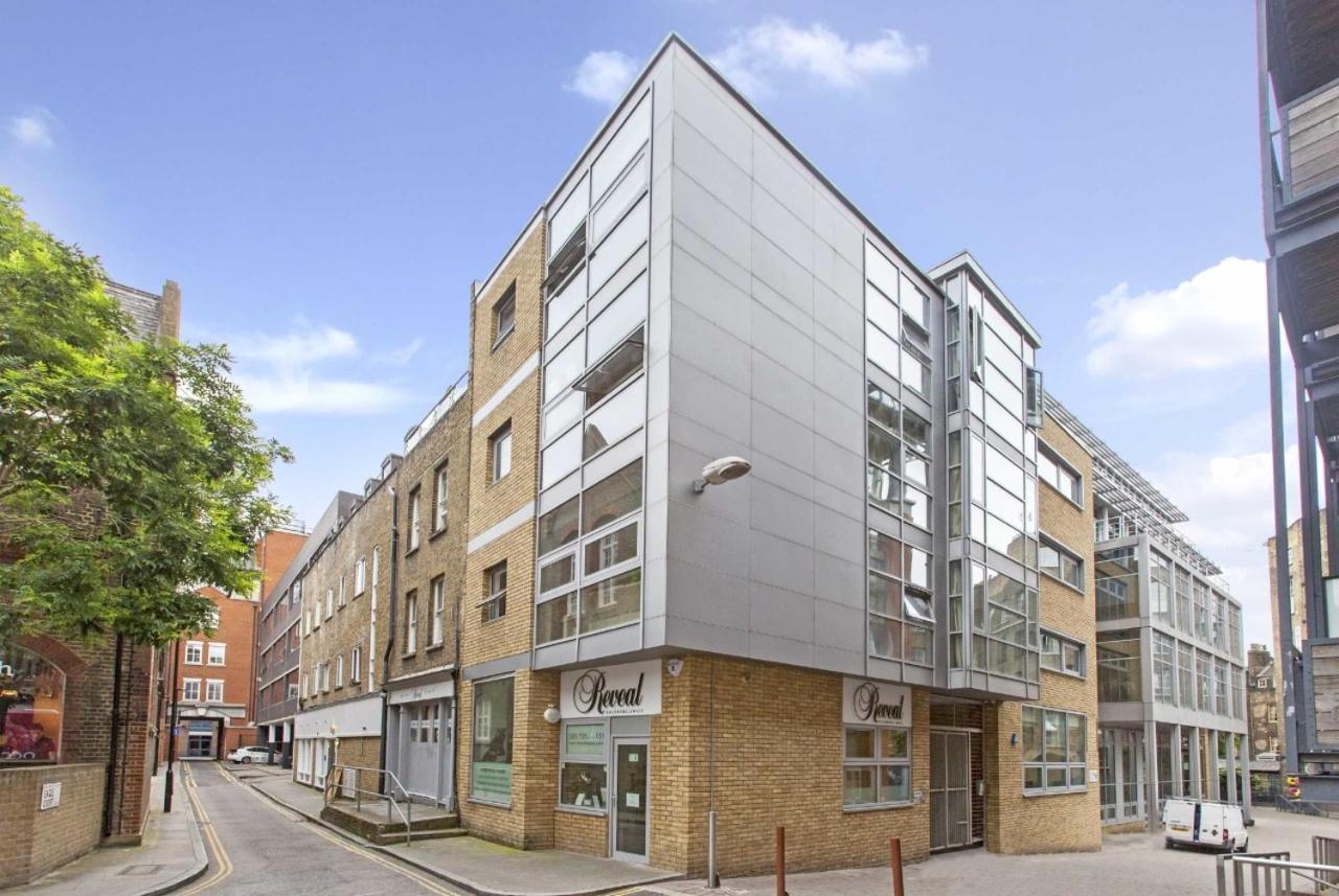 10 Eagle Court, Farringdon Apartment