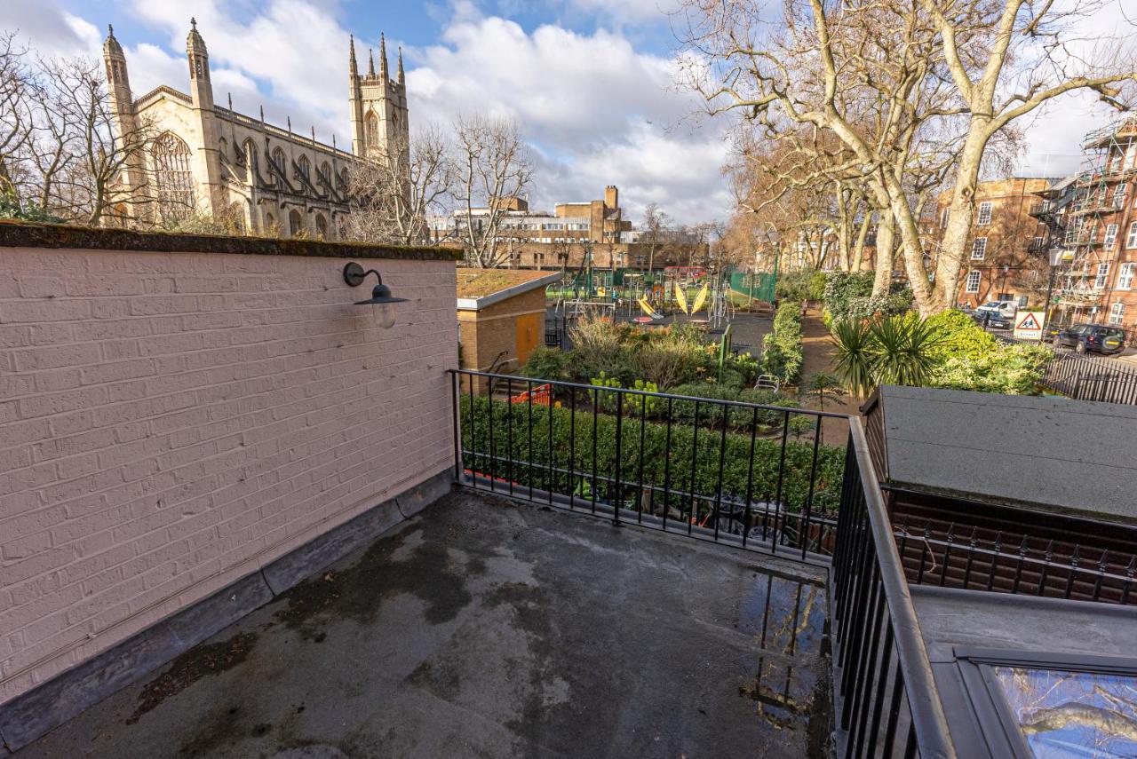 Joivy Stunning 3 Bed,2 Bath House With Roof Terrace In Chelsea Apartment London
