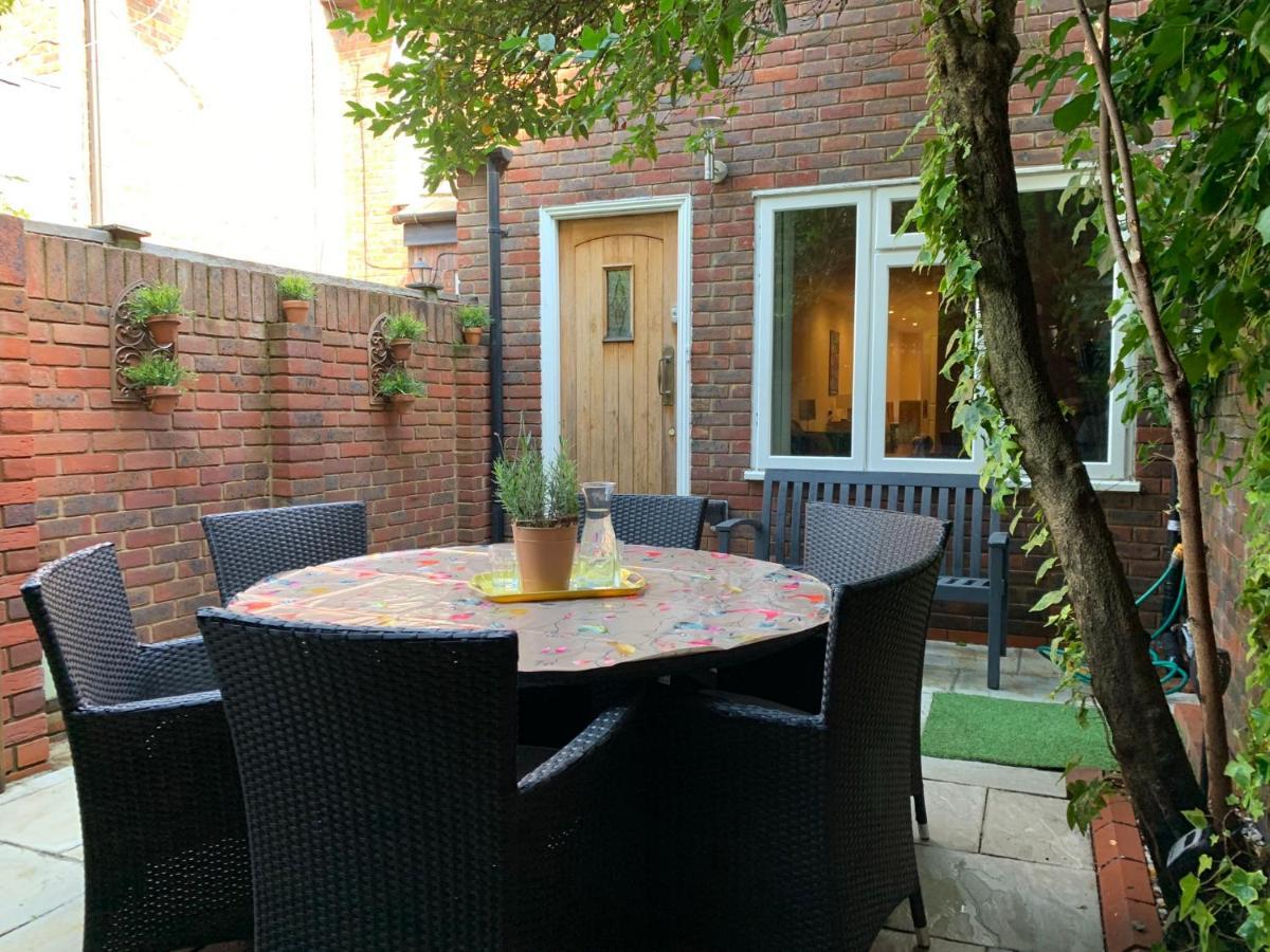 Notting Hill 3br Townhouse With Ensuite Bathrooms - Ideal For Families Casa de férias