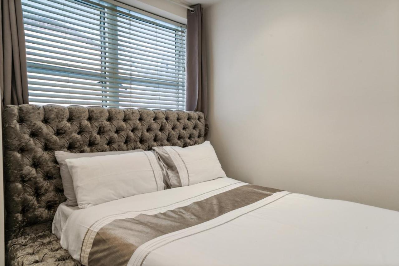 Camberwell Modern Deluxe 1 Bedroom Apartment London