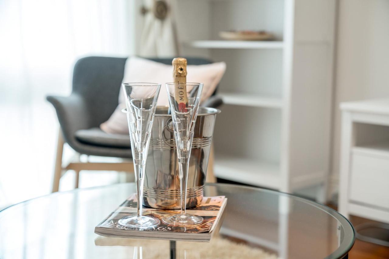 Crossharbour Canary Wharf 2 Bed Duplex Apartamento